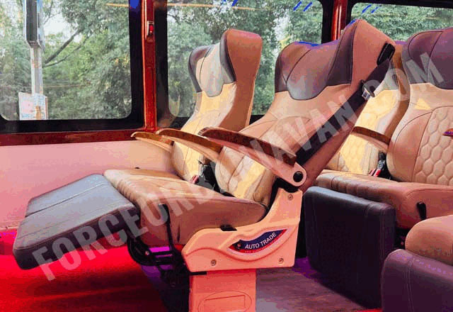 delhi to shimla manali tour by 18 seater eicher luxury coach with toilet washroom on rent delhi
